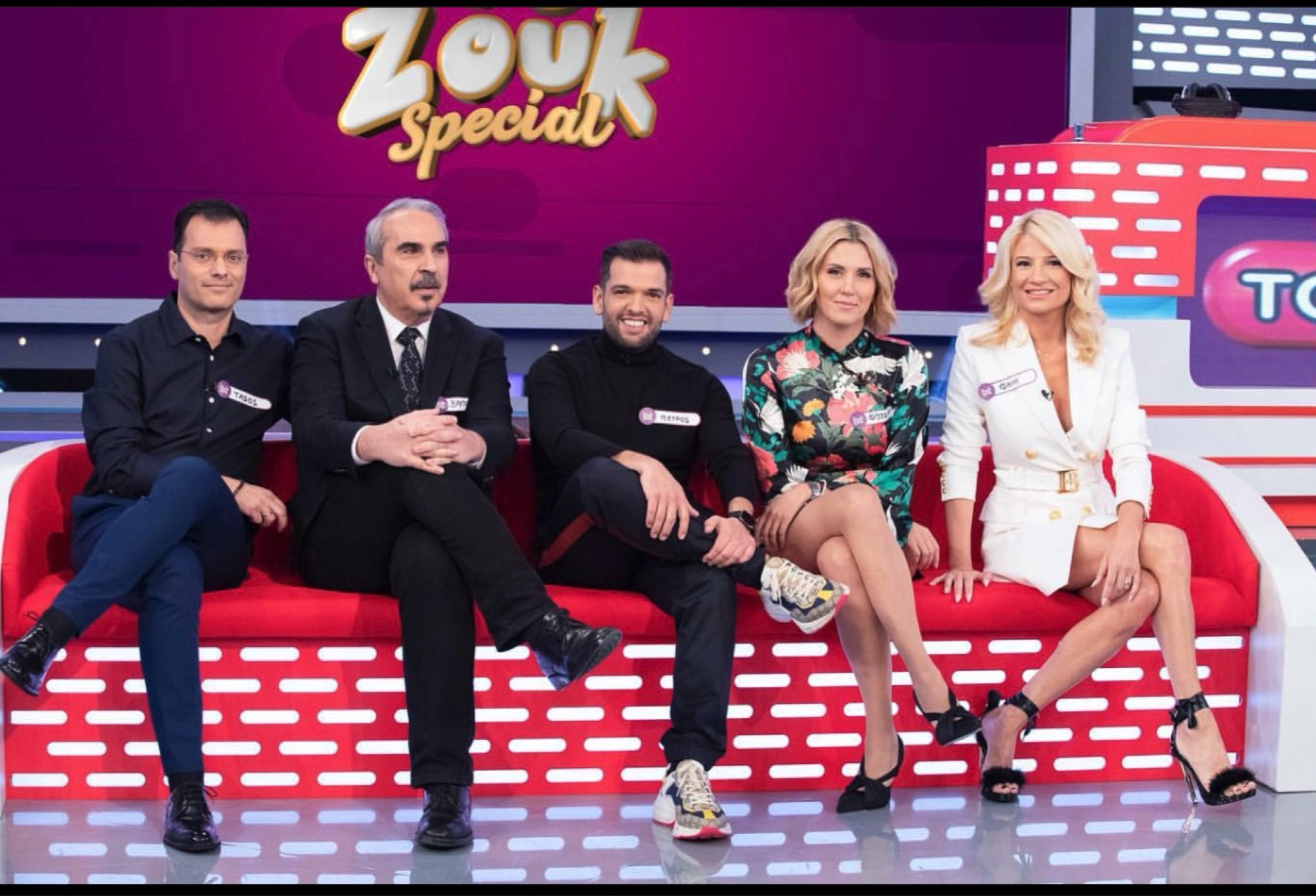 “Πάρτι” στο Twitter για την Φαίη Σκορδά – Οι viral ατάκες στο Rouk Zouk Special