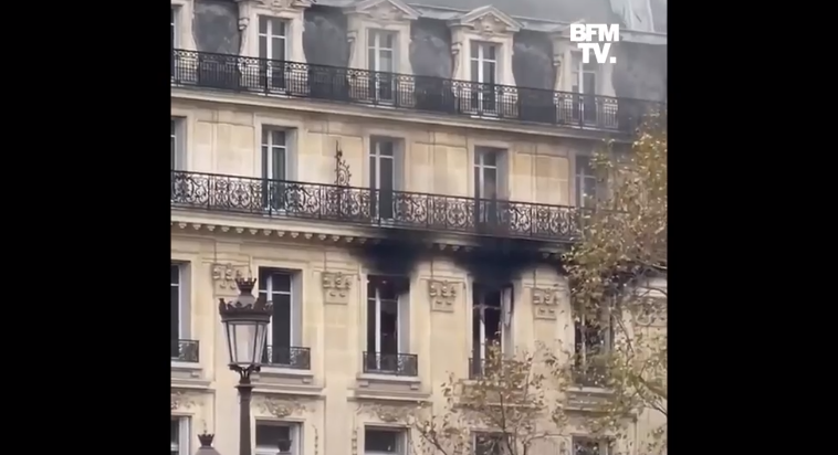 Παρίσι: Φωτιά σε κτίριο στο κέντρο της πόλης