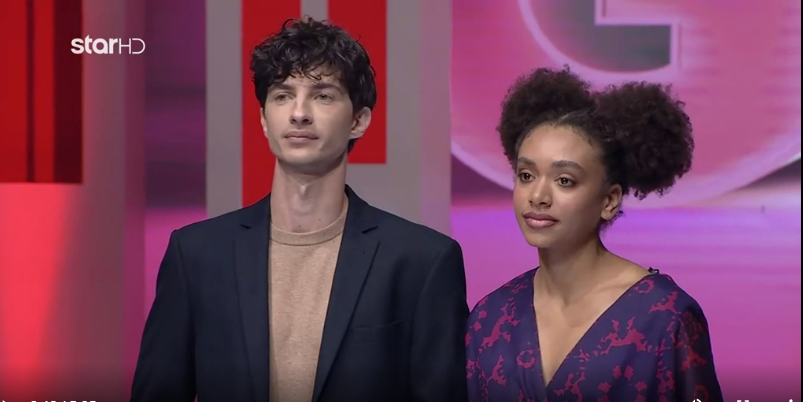 GNTM: Αποχώρηση με συγκίνηση, κλάματα αλλά και “καυτά” φιλιά – ΒΙΝΤΕΟ