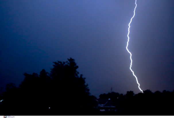κακοκαιρία - κεραυνός