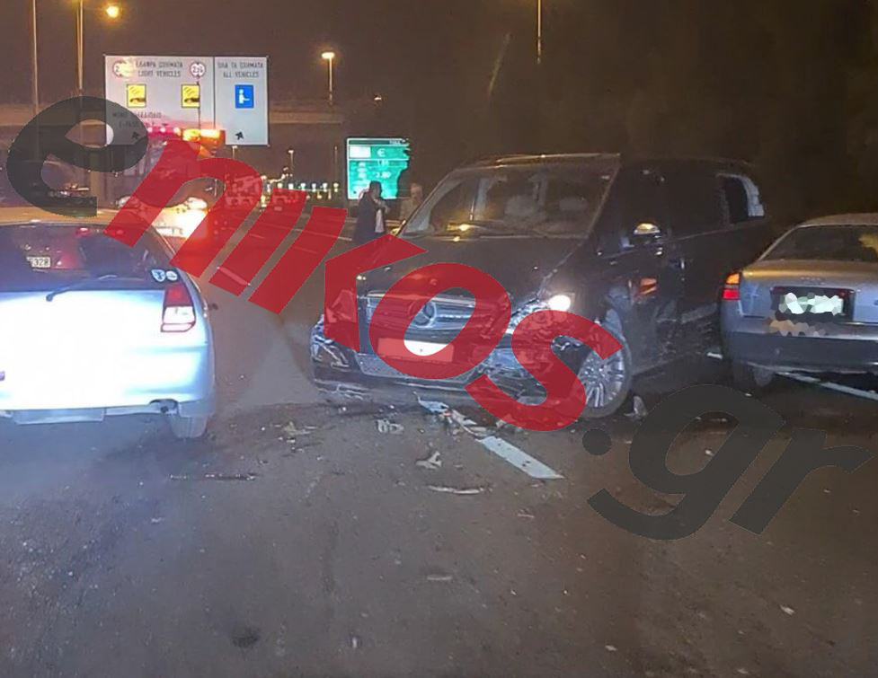 Αττική Οδός καραμπόλα