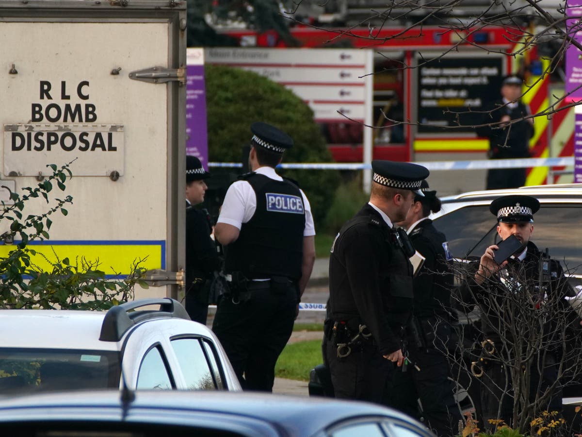 Βρετανία: Τρεις συλλήψεις για τη φονική έκρηξη σε αυτοκίνητο στο Λίβερπουλ