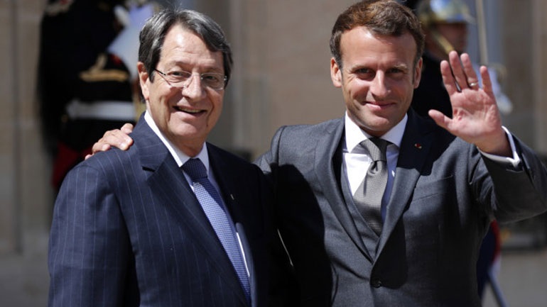“Χαστούκι” Μακρόν σε Ερντογάν: Προσκάλεσε την Κύπρο στη Σύνοδο για τη Λιβύη