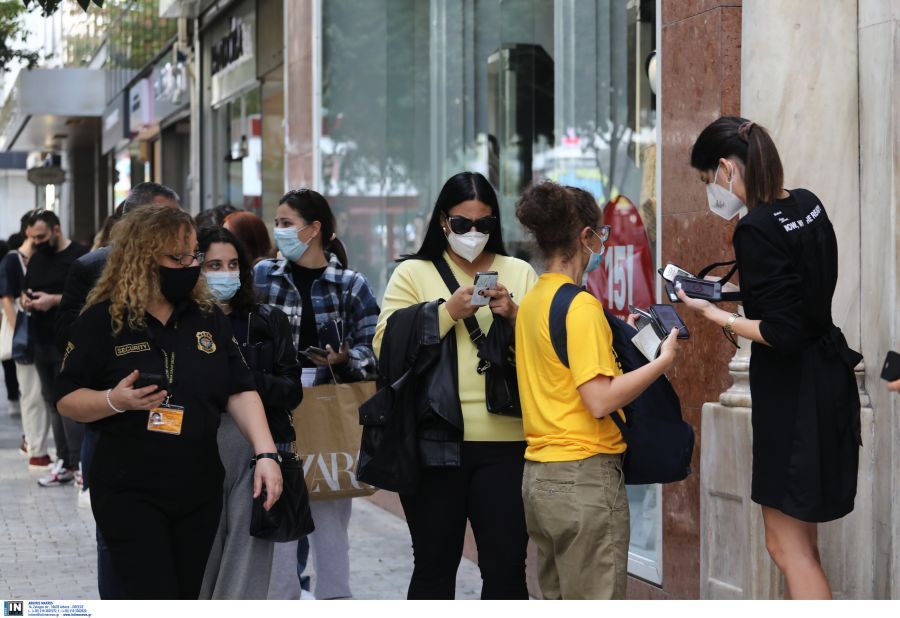 Κορονοϊός: Εκτιμήσεις για περισσότερα από 8.000 κρούσματα και σήμερα – Νέα μέτρα στο τραπέζι