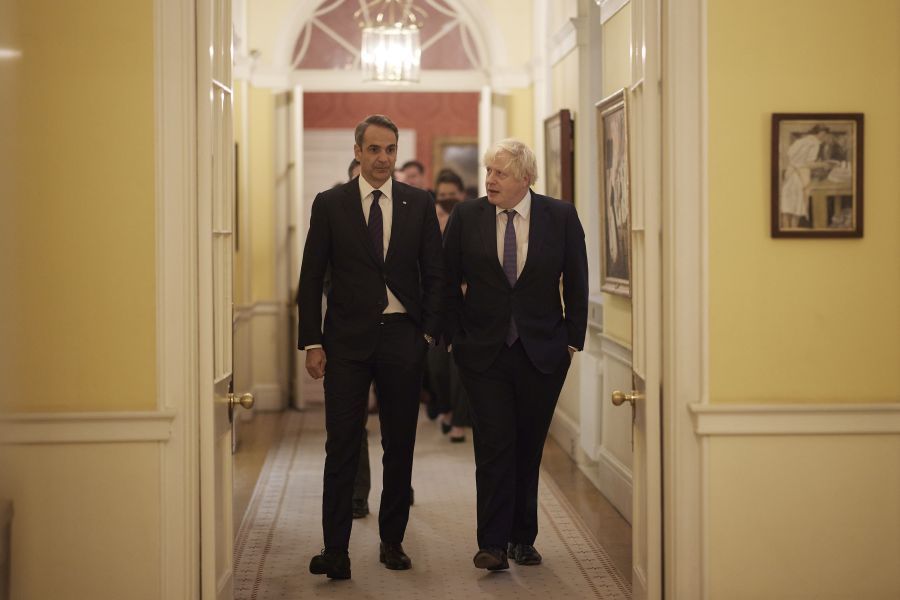 Μητσοτάκης Τζόνσον