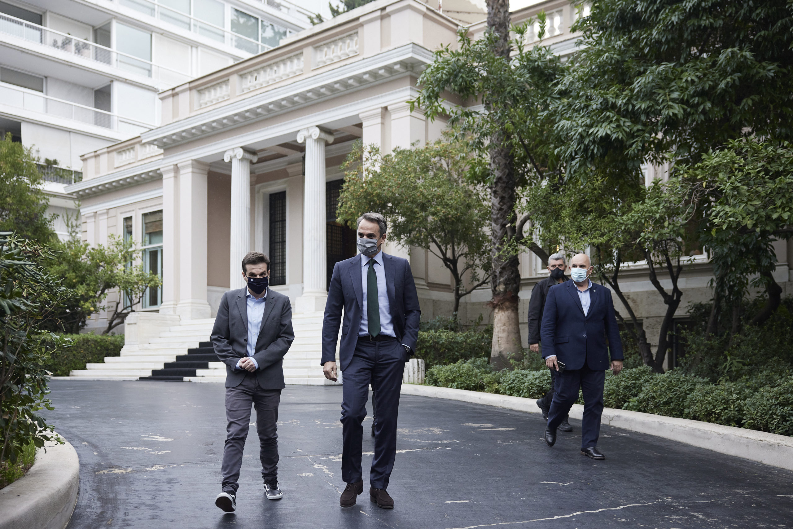 Μητσοτάκης-Κωνσταντίνος