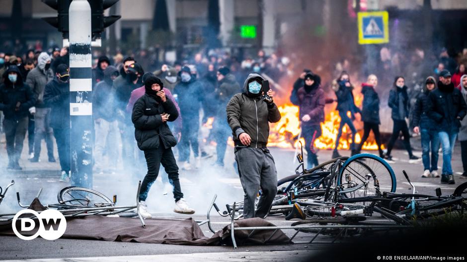 Ολλανδία: Νέες ταραχές για τα περιοριστικά μέτρα