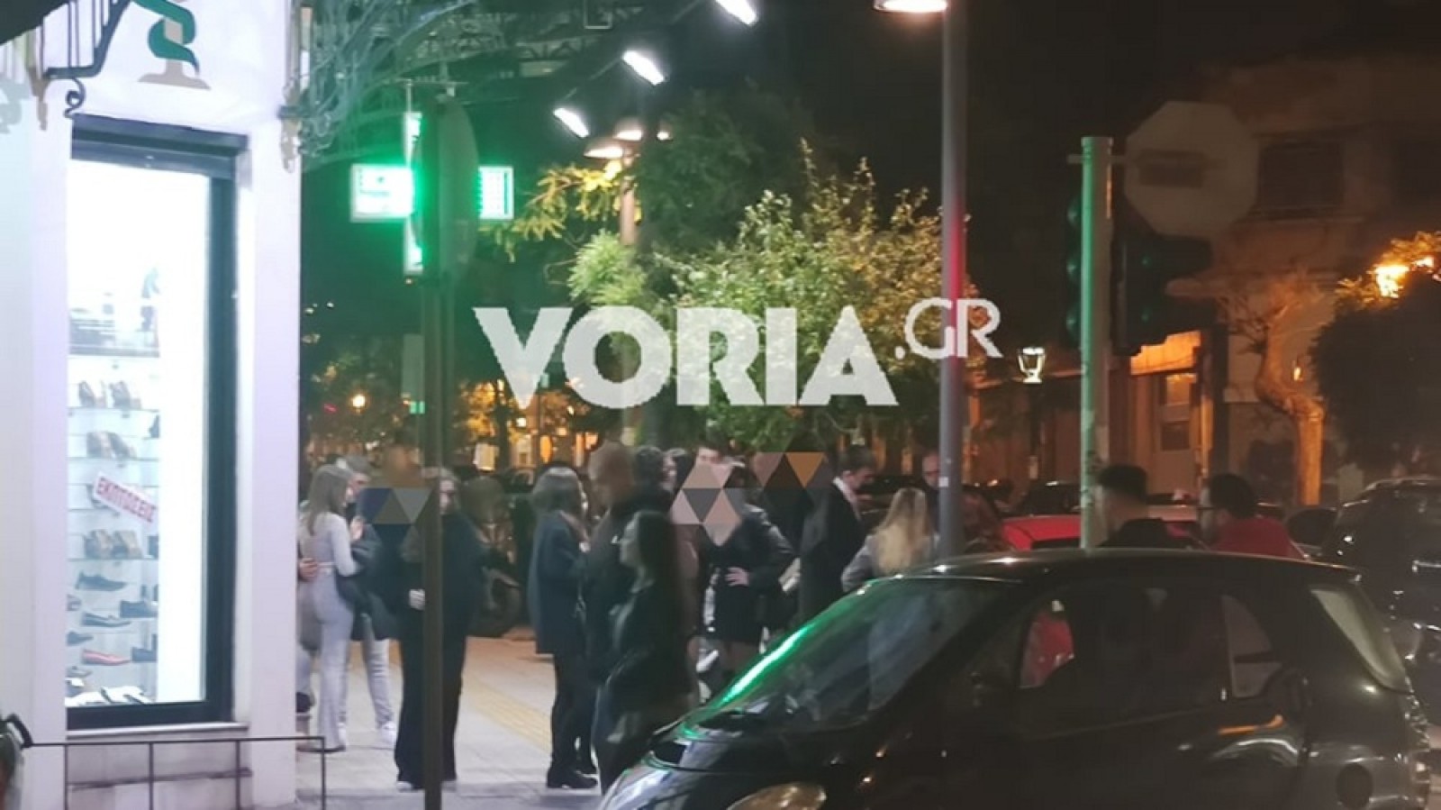 Θεσσαλονίκη: Ουρές νεαρών στα φαρμακεία για rapid test πριν την έξοδο