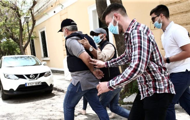 ψευτογιατρός - δίκη