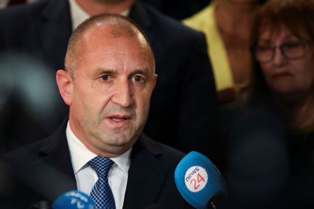 Βουλγαρία: Νικητής των προεδρικών εκλογών ο πρόεδρος Ρούμεν Ράντεφ