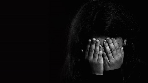 Η κατάθεση της 16χρονης που μήνυσε παίκτη ριάλιτι για σεξουαλική παρενόχληση – “Έτρεμα από τον φόβο”
