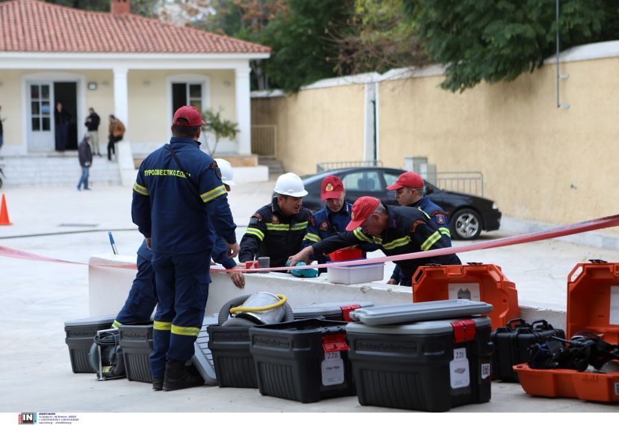 ύποπτοι φάκελοι