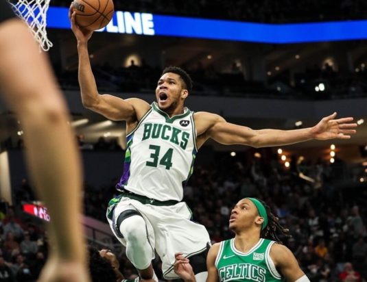 Γιάννης Αντετοκούνμπο