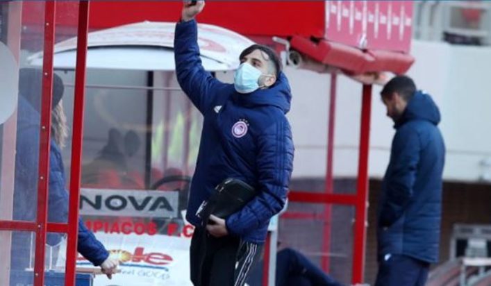 Κώστας Μανωλάς