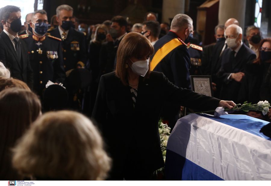 Κατερίνα Σακελλαροπούλου - Κάρολος Παπούλιας