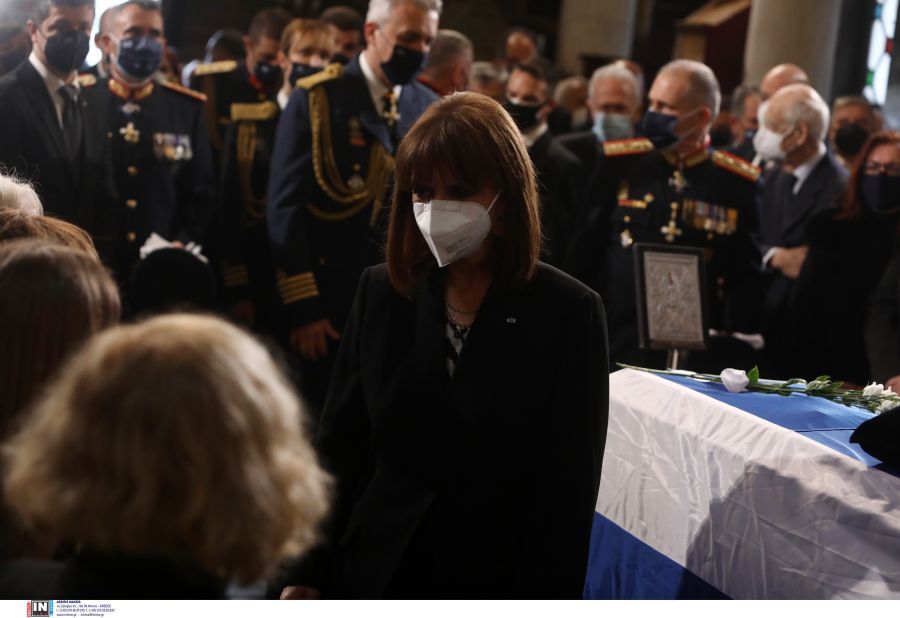 Κατερίνα Σακελλαροπούλου - Κάρολος Παπούλιας