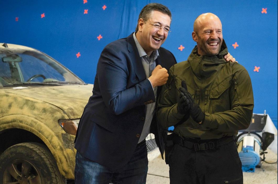 Απόστολος Τζιτζικώστας - Jason Statham