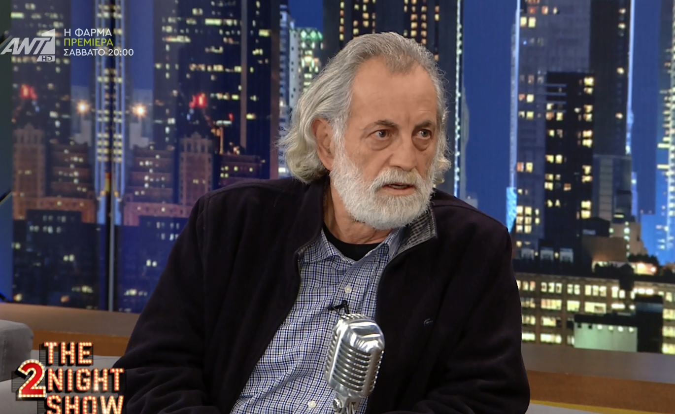 Μιχάλης Αεράκης: Ο παπάς από τον “Σασμό” για τον ρόλο του και τα δύσκολα παιδικά χρόνια