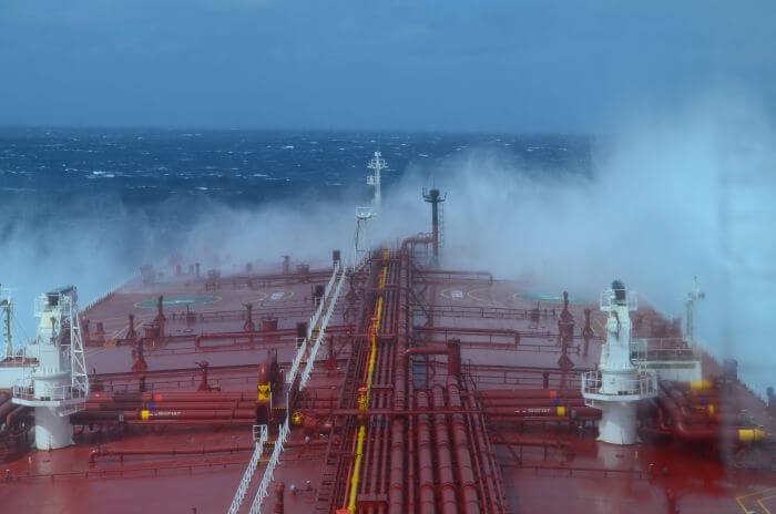 Φορτηγά πλοία συγκρούστηκαν στη Βαλτική – Αναφορές για ανθρώπους στο νερό