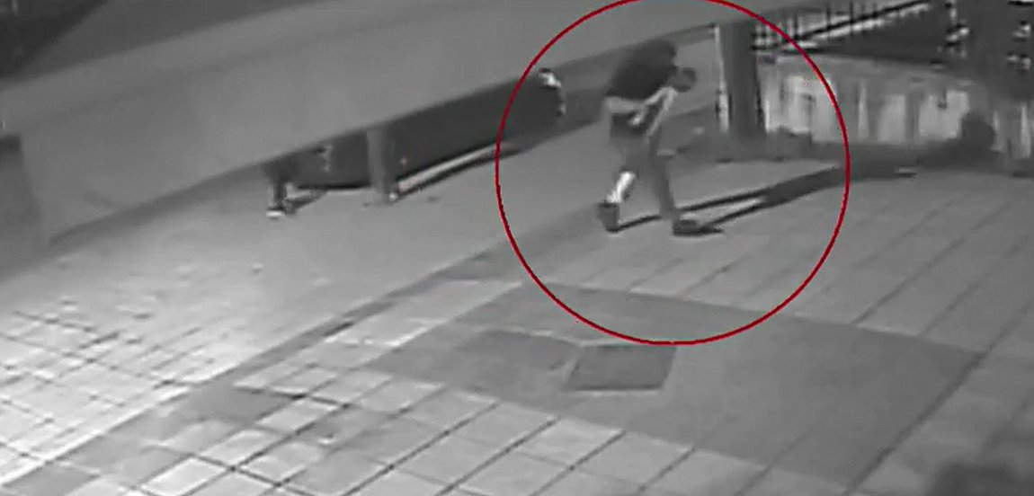 ΒΙΝΤΕΟ ντοκουμέντο από διάρρηξη σε ΕΛΤΑ στη Θεσσαλονίκη