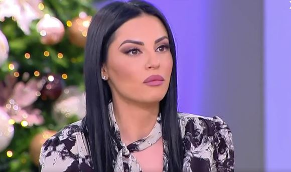 Σοκάρει η Δήμητρα Αλεξανδράκη για τον εφιάλτη που ζει ο μικρός της αδελφός