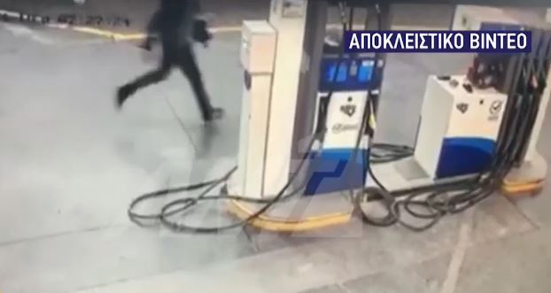 Κορωπί: Βίντεο – ντοκουμέντο με τον ληστή των ΕΛΤΑ