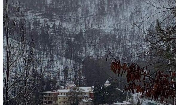 Η κακοκαιρία “Κάρμελ” έφερε προβλήματα στη βόρεια Εύβοια – Χωριά μέσα στο χιόνι χωρίς ρεύμα