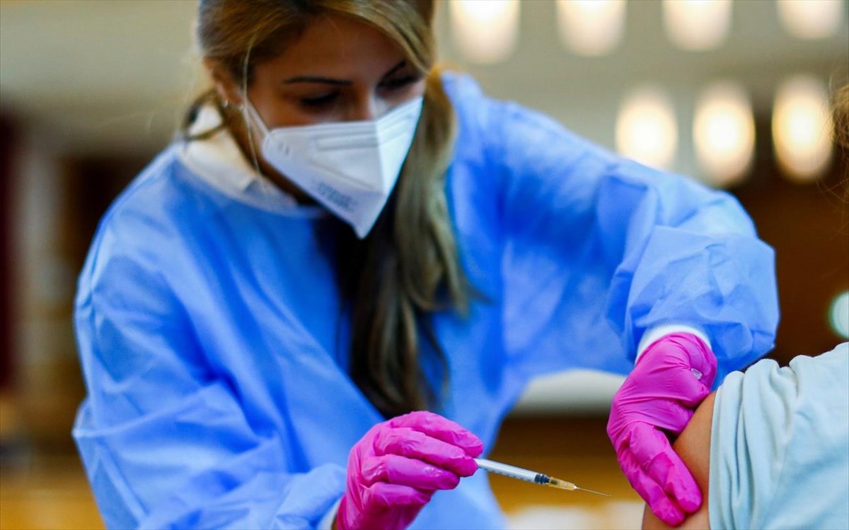 Αποκάλυψη Γερμανικών ΜΜΕ: Θα γίνει υποχρεωτικός ο εμβολιασμός για τους υγειονομικούς