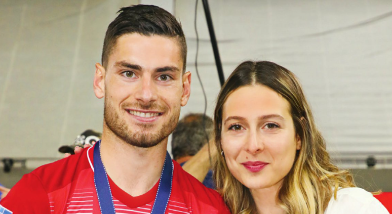 Γκολ στον έρωτα για τον Γιώργο Μασούρα – Ανεβαίνει τα σκαλιά της εκκλησίας ο ποδοσφαιριστής