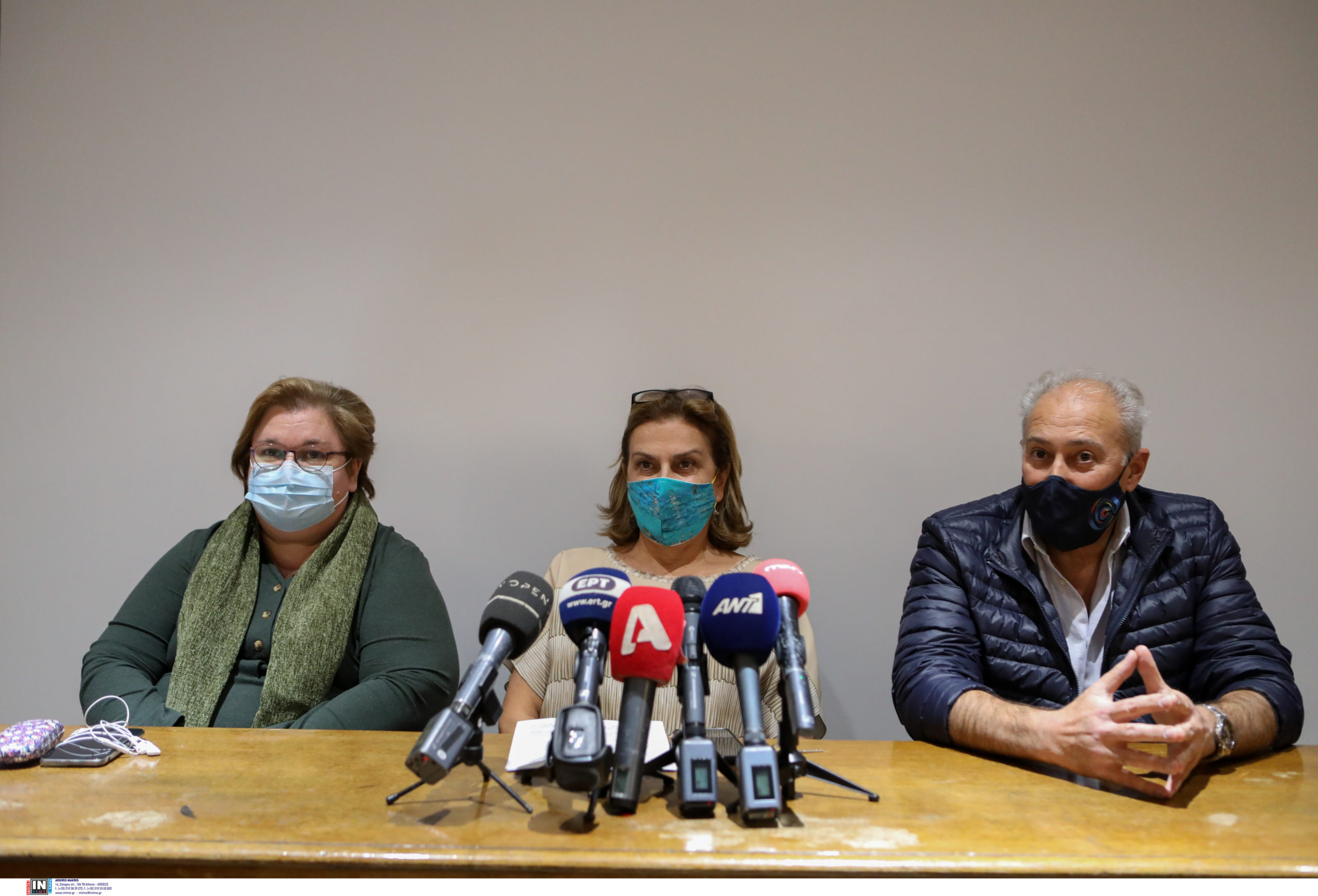 Ξέσπασε η Κοτανίδου για τις ΜΕΘ: Ανυπόστατοι οι ισχυρισμοί περί διακρίσεων ασθενών