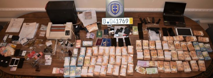 κύκλωμα πλαστά διαβατήρια