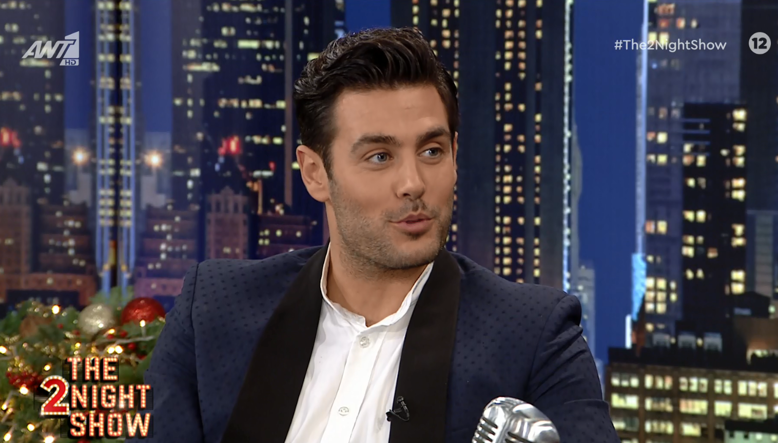 Κώστας Μαρτάκης: Η αποχή από τα φώτα, τα παραπάνω κιλά και η Ιωάννα Μαλέσκου