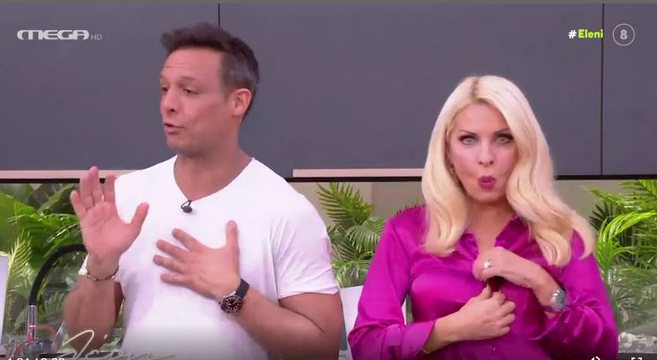 Ελένη Μενεγάκη: Ήταν στον αέρα με… ξεκούμπωτο πουκάμισο