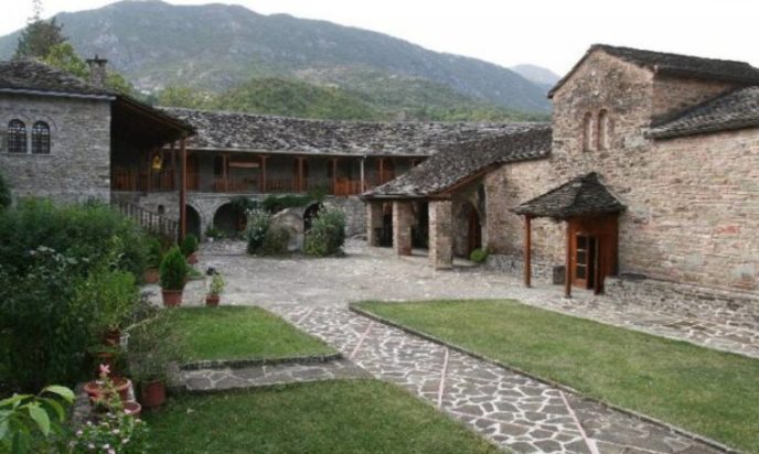 Ιερά Μονή Μολυβδοσκεπάστης