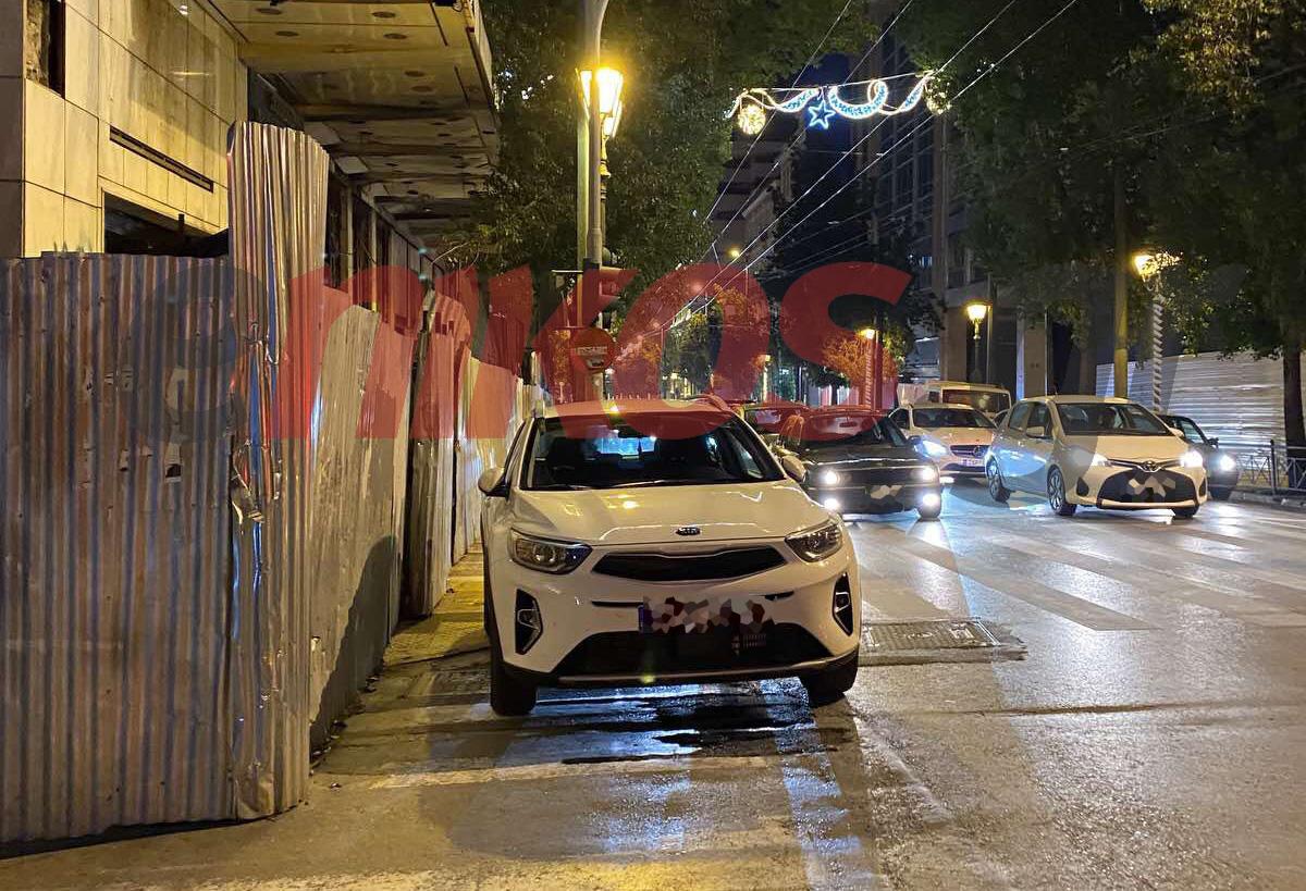 Απαράδεκτο παρκάρισμα στη Σταδίου – ΦΩΤΟ αναγνώστη