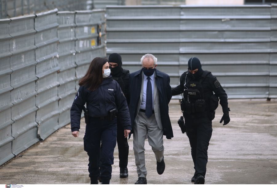 δίκη ψευτογιατρού