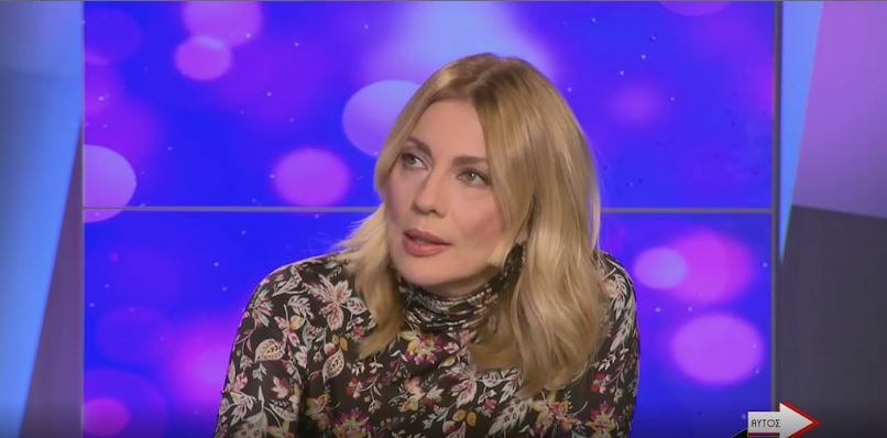 Σμαράγδα Καρύδη: Το μαλλί της “Ντάλιας” ήταν δική μου έμπνευση – ΒΙΝΤΕΟ