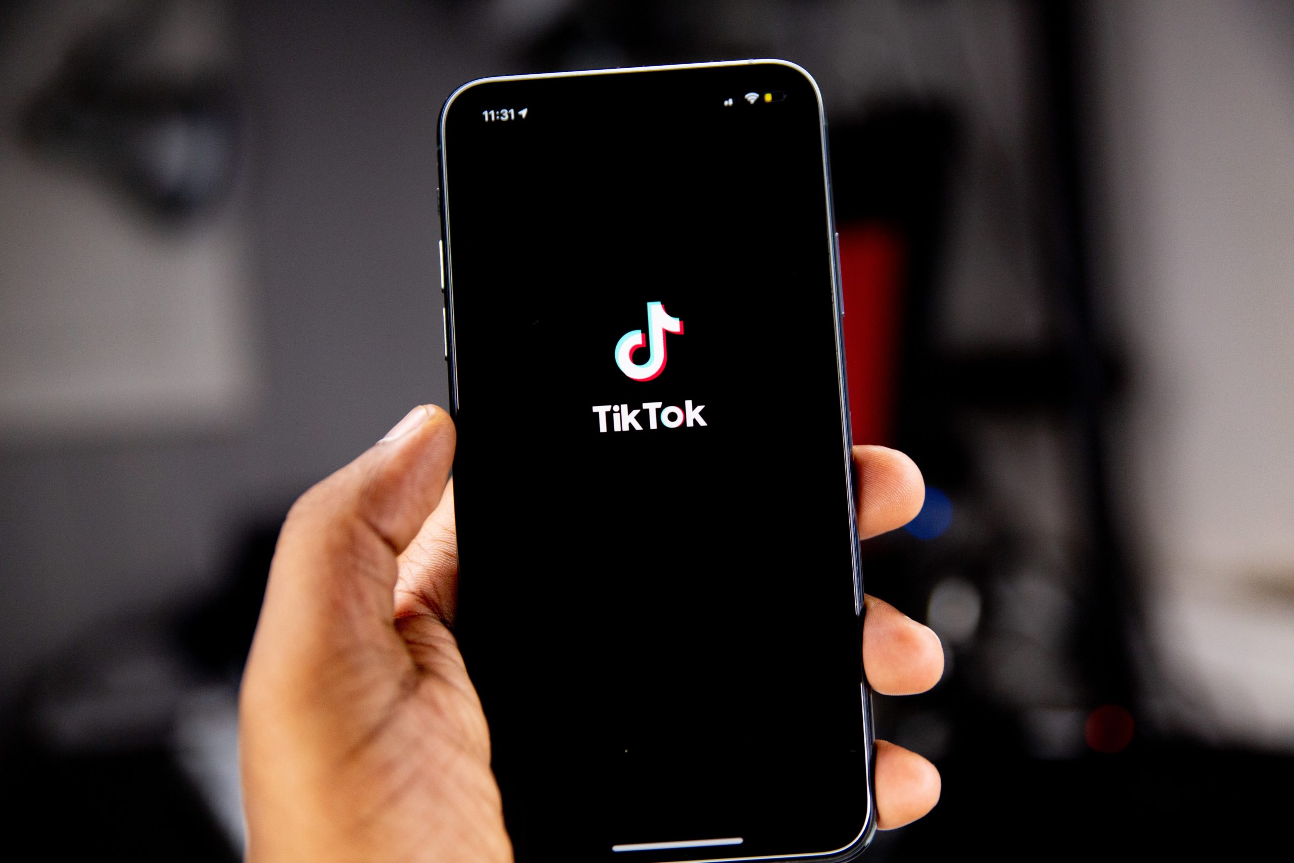 TikTok: Έρχεται νέος τρόπος για repost των βίντεο