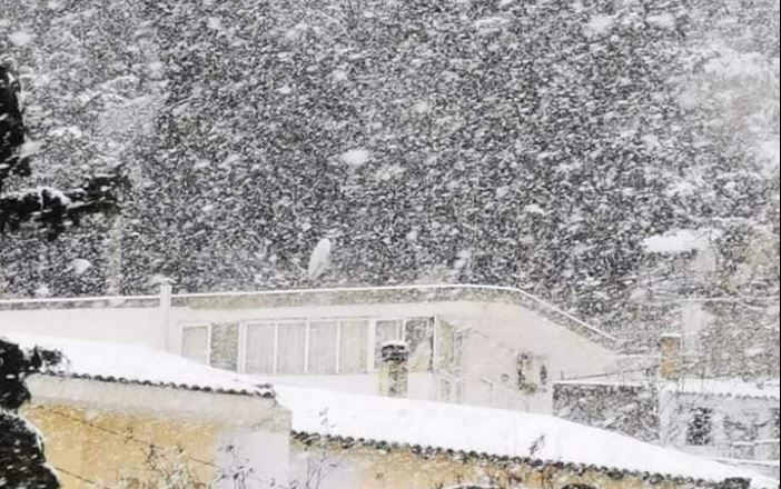 Κακοκαιρία “Κάρμελ”: Δείτε live πού χιονίζει – Πότε βελτιώνεται ο καιρός