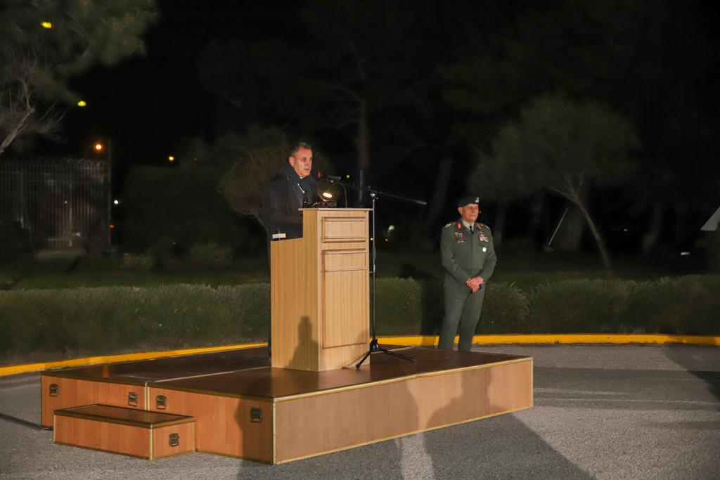 Χριστουγεννιάτικο δέντρο Πεντάγωνο