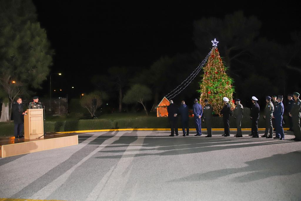 Χριστουγεννιάτικο δέντρο Πεντάγωνο