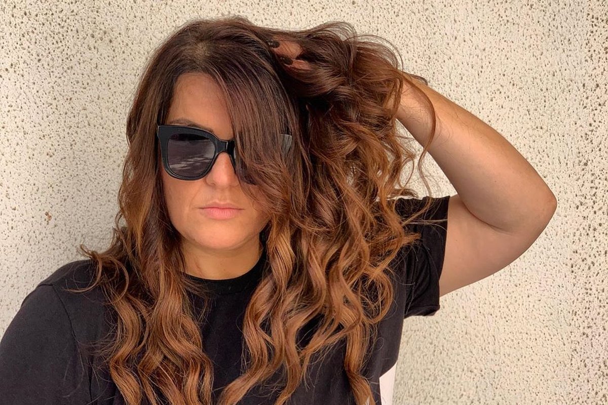 Ξεκαρδιστική η Κατερίνα Ζαρίφη – Πώς η Αττική Οδός γέμισε με τα εσώρουχά της