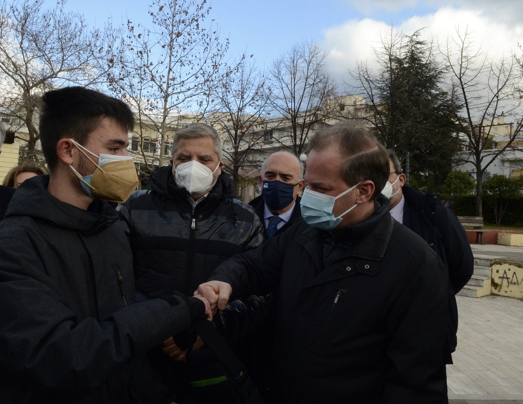 17χρονος εξετάσεις οδήγησης