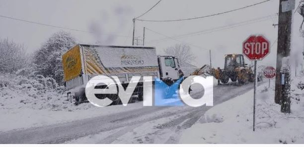 Κακοκαιρία Ελπίς - φορτηγό