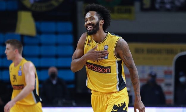 Νέο σοκ στην ΑΕΚ: Εκτός ο Ανγκόλα λόγω προβλήματος υγείας