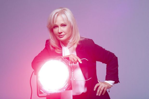 Φως στο Τούνελ-Αγγελική Νικολούλη