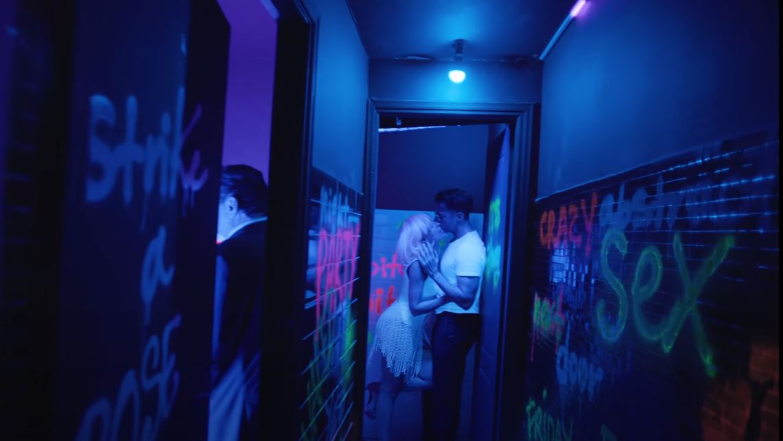 Ελένη Φουρέιρα: Πρωταγωνιστεί στο νέο του clip του Κωνσταντίνου Αργυρού – ΒΙΝΤΕΟ