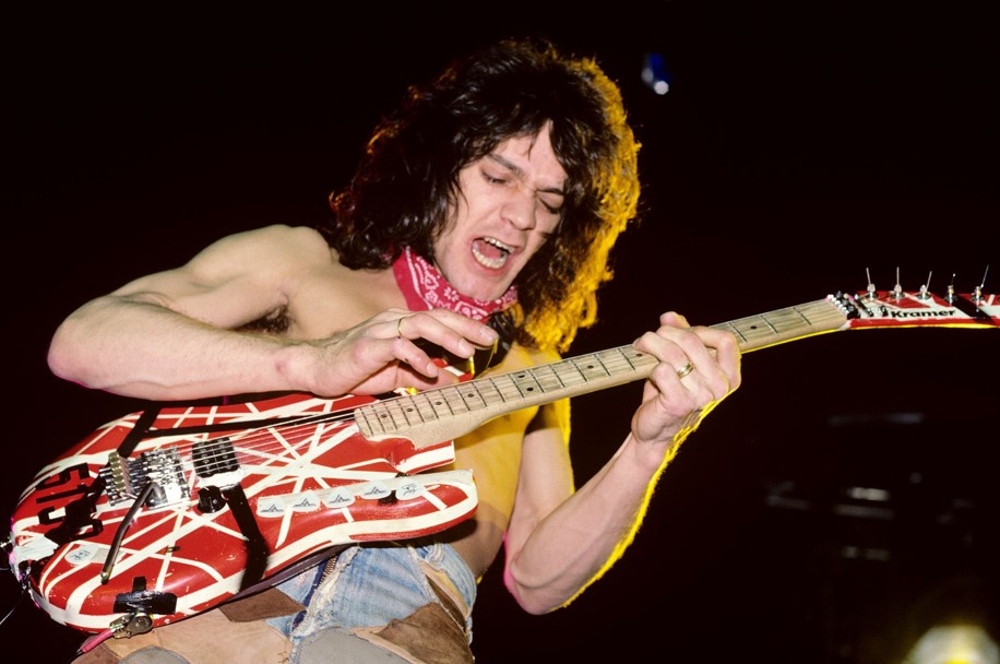 Σαν σήμερα είχε γεννηθεί ο σπουδαίος κιθαρίστας Eddie Van Halen