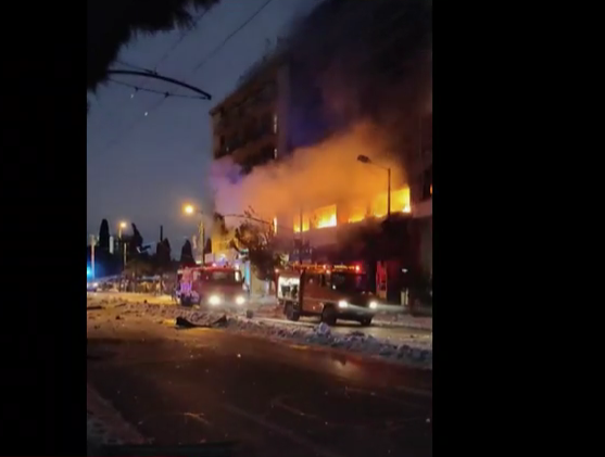 Ισχυρή έκρηξη σε κτίριο στη Συγγρού: Βομβαρδισμένο τοπίο η περιοχή με ζημιές στα 100 μέτρα