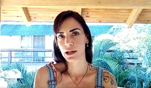 Ελισάβετ Σπανού: Επέστρεψε στην Ελλάδα μετά την αποχώρησή της από το Survivor – ΦΩΤΟ